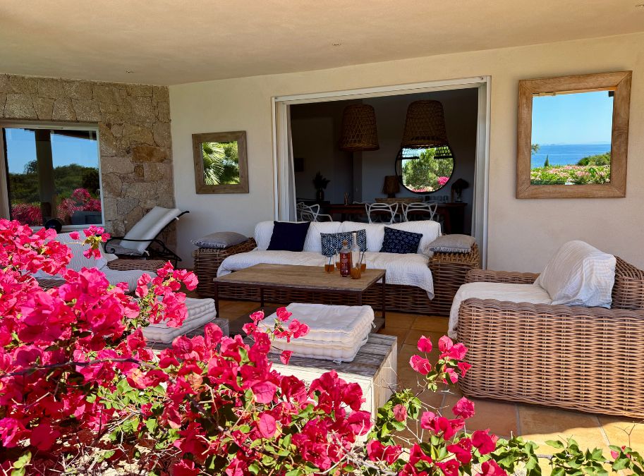Villa Jobica, villa méditerranéenne de luxe à louer en Corse - Porto-Vecchio - 3 minutes à pied de la plage - 5 chambres